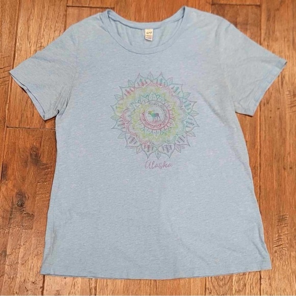 XL Women's Light Blue Alaska Graphic Tee - Picture 3 of 10